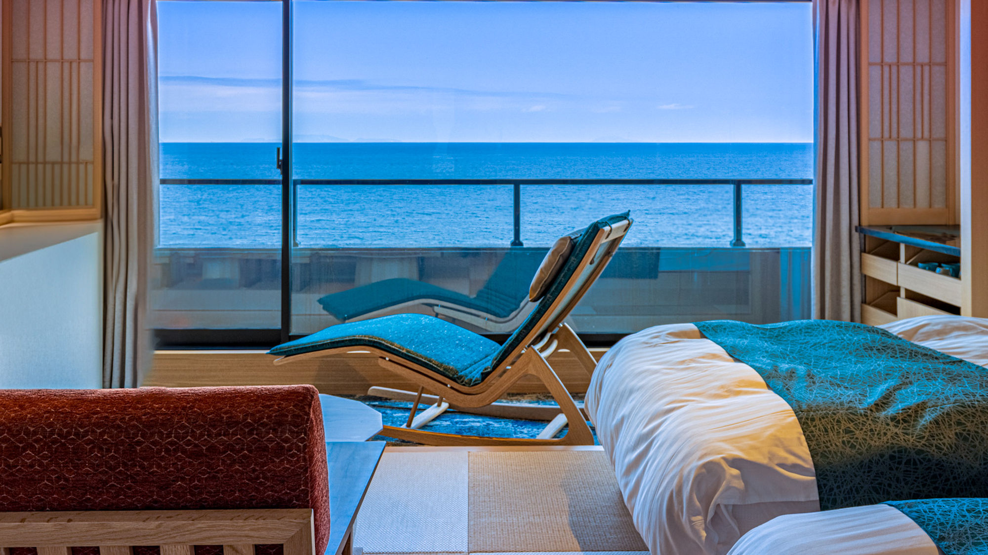 和モダン和洋室　『瑠璃波』（40.2平米）【禁煙室】