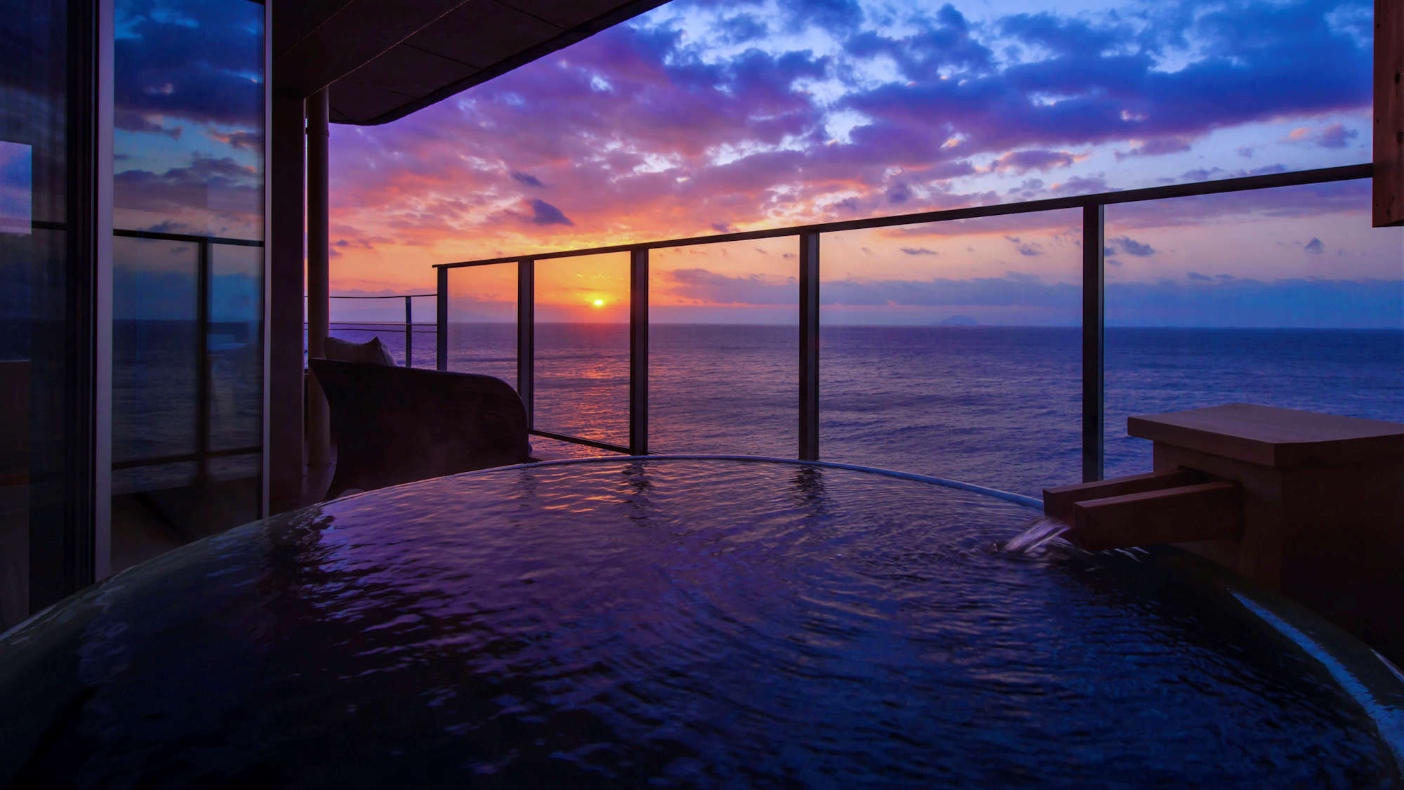 温泉掛流し露天風呂付絶景和モダン『粋』