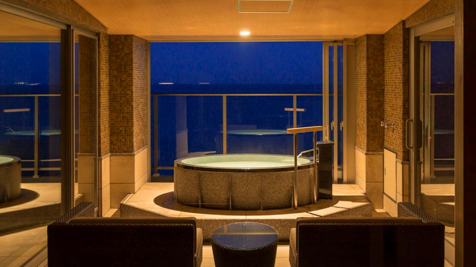 最上階6階確約、かけ流し展望風呂付客室【燎Kagari】静寂に包まれた空間で温泉を一人占め！