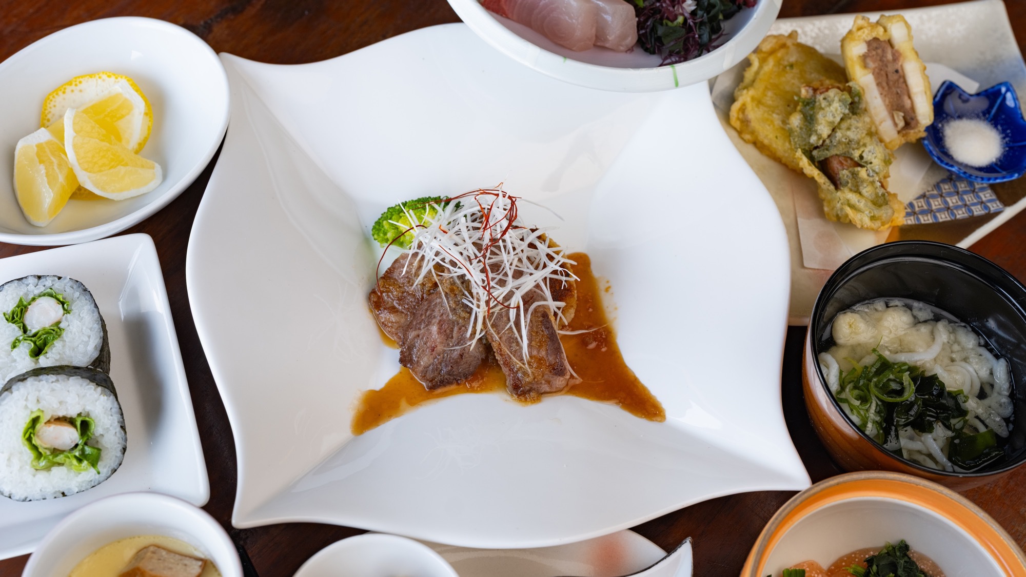 【1泊2食】ご当地ブランド牛「ひなた牛」を味わう日南会席