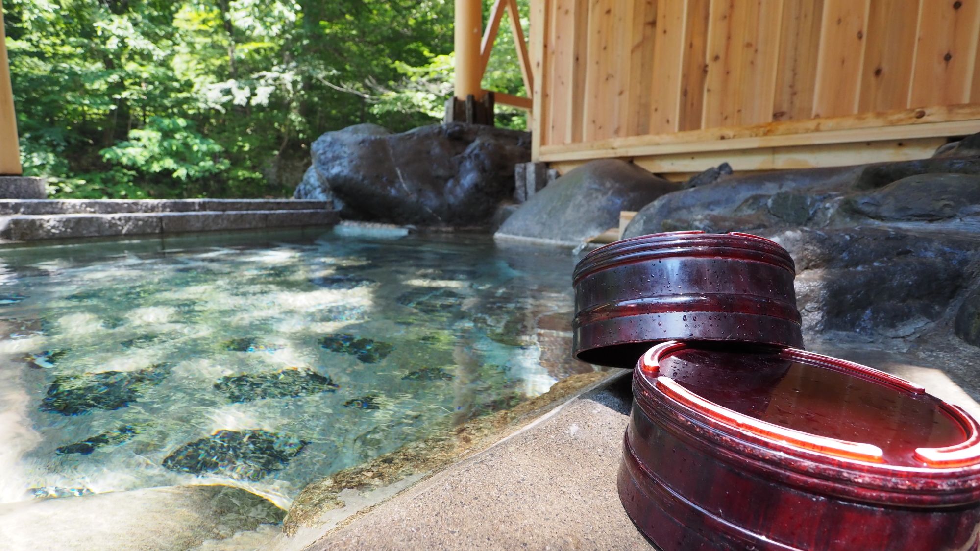 【2021年7月リニューアル！】＜せせらぎの湯＞谷川の清流に面した混浴露天風呂（女性専用時間あり） 