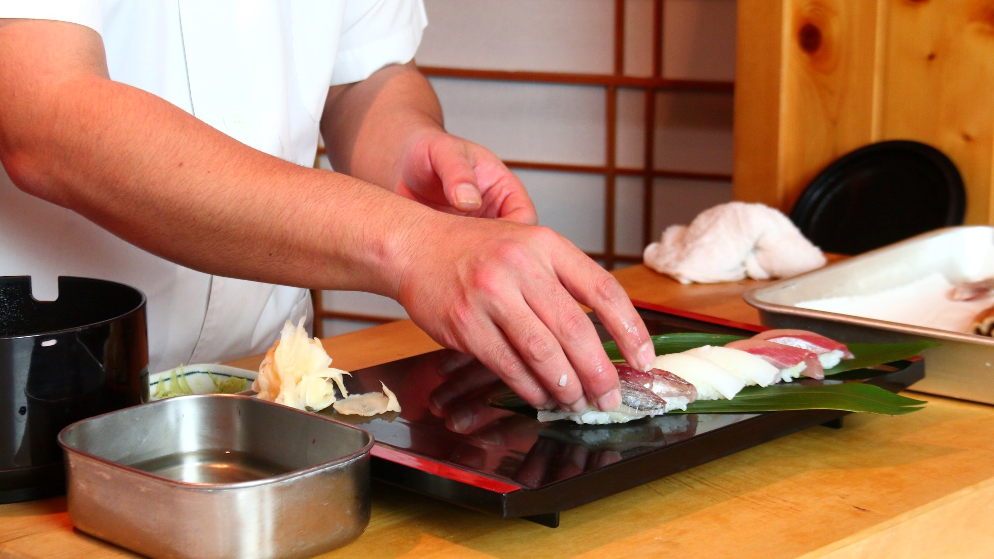 【本格板前寿司プラン】目の前で握る本格お鮨を堪能いただけます。