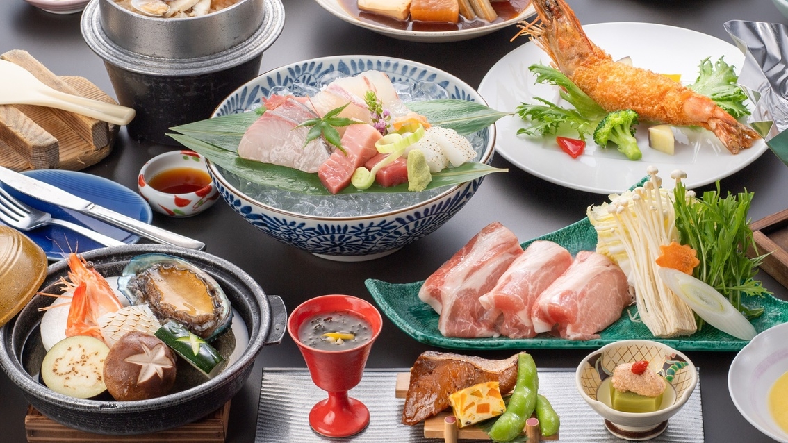 【夏休み満喫プラン♪嬉しい５大特典付】夏限定お値打ちプラン│鮑陶板付「波の膳」＜プール無料＞