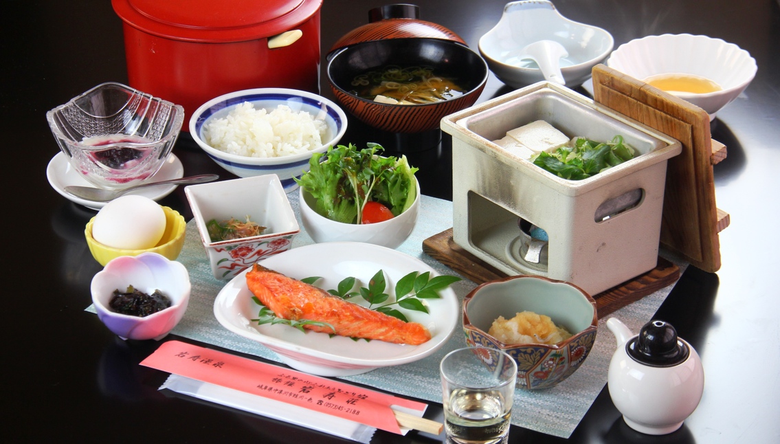 【朝食付】＜からだと美容に良い和食＞サラダ・お味噌汁・ご飯はおかわり自由♪1泊朝食付きプラン