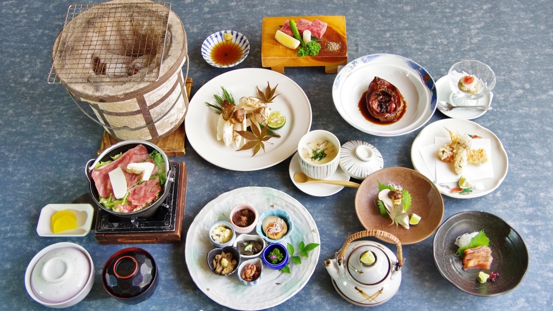 【極上国産松茸＆飛騨牛ステーキ付◇鶴会席】松茸狩り無料＜2食付＞9/25〜10/31限定！