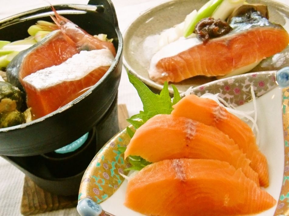  【４月・５月限定】サクラマスとヤリイカ＆あわび三昧〜旬を味わう★春の積丹旅