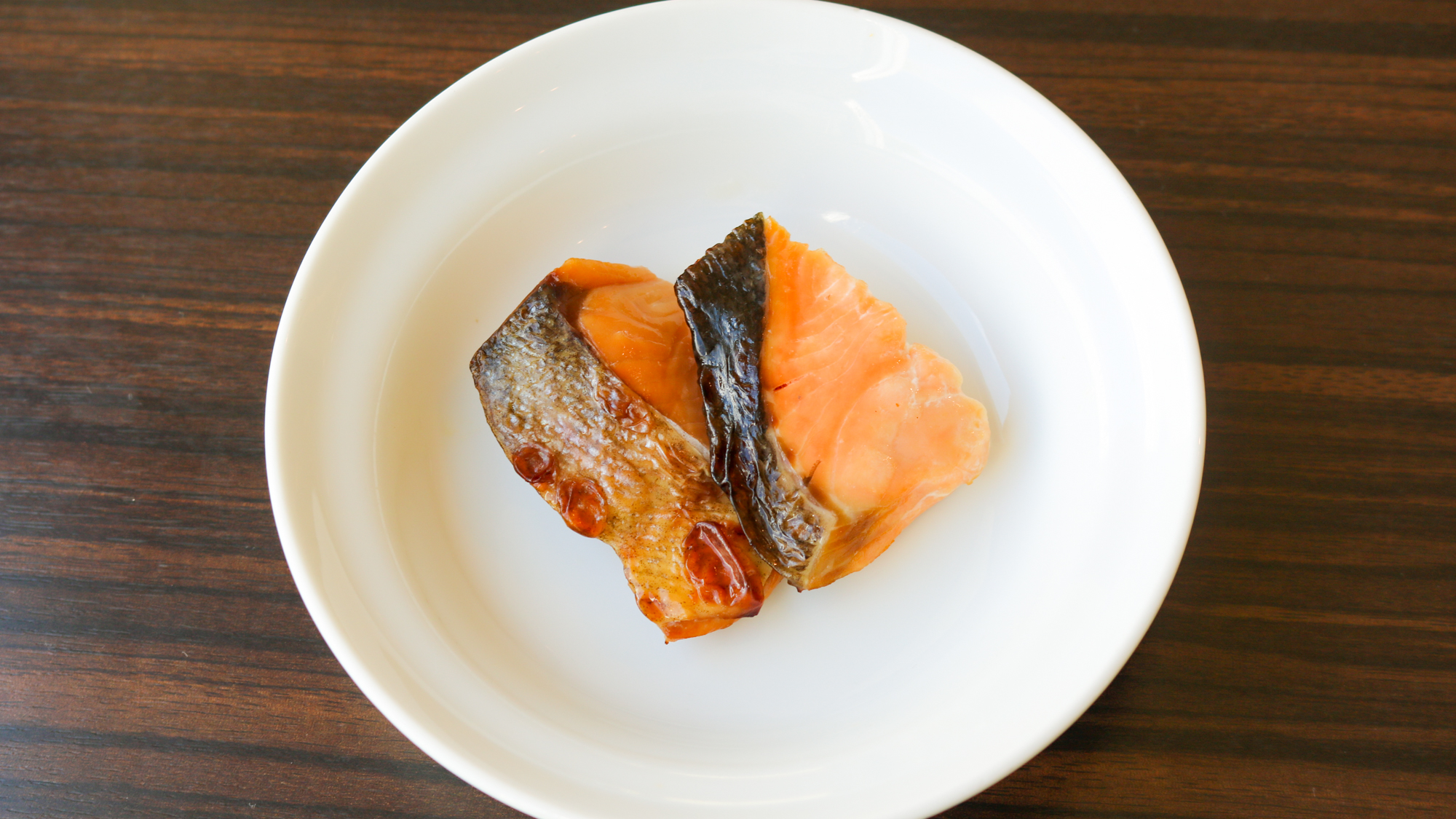 【無料朝食サービス】　焼き魚_鮭