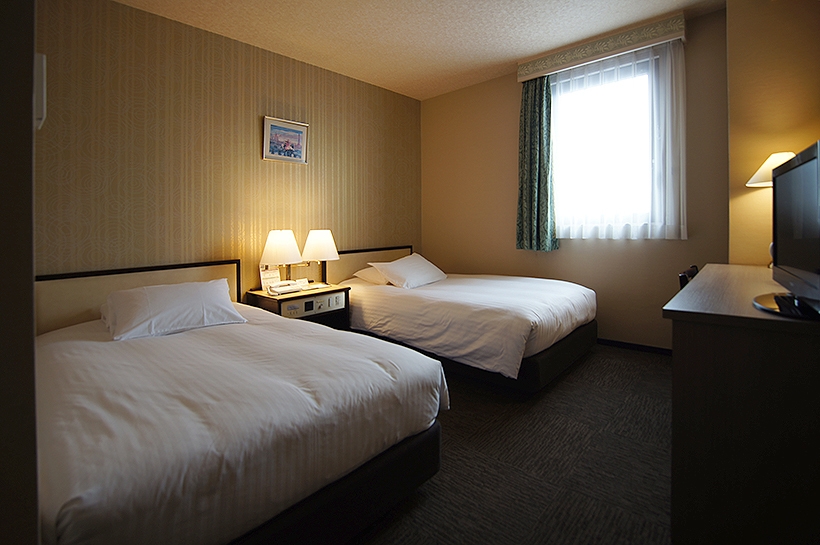 　ツイン　♪JR久留米駅徒歩１分♪駐車場無料♪（先着順）