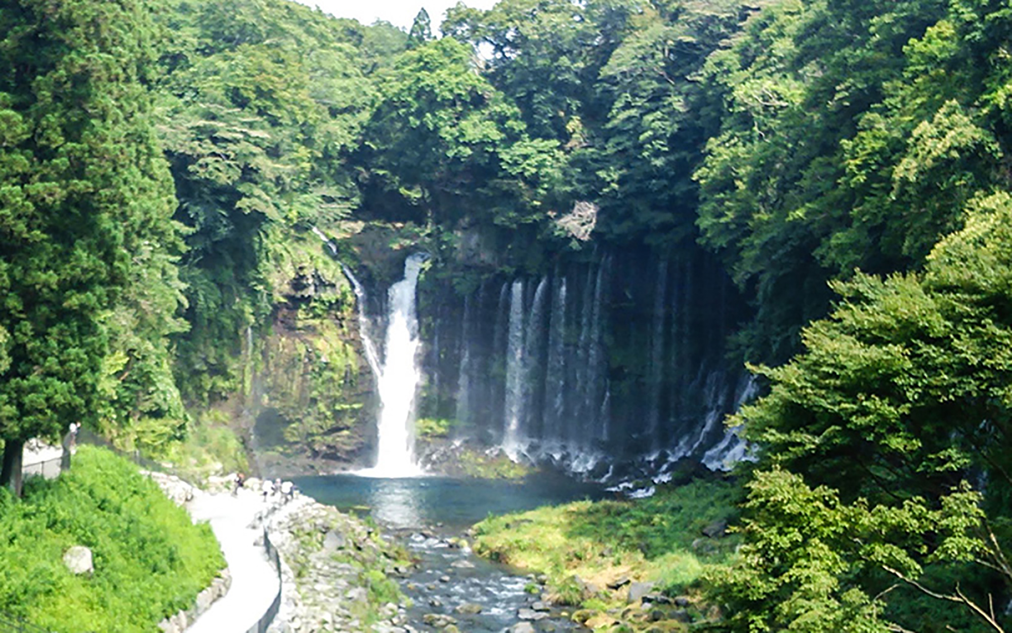 サイズ大：白糸の滝