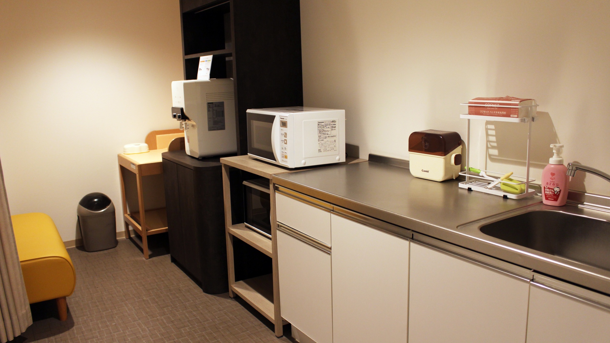 【ベビー＆キッズフロア】調乳室(共用スペース)