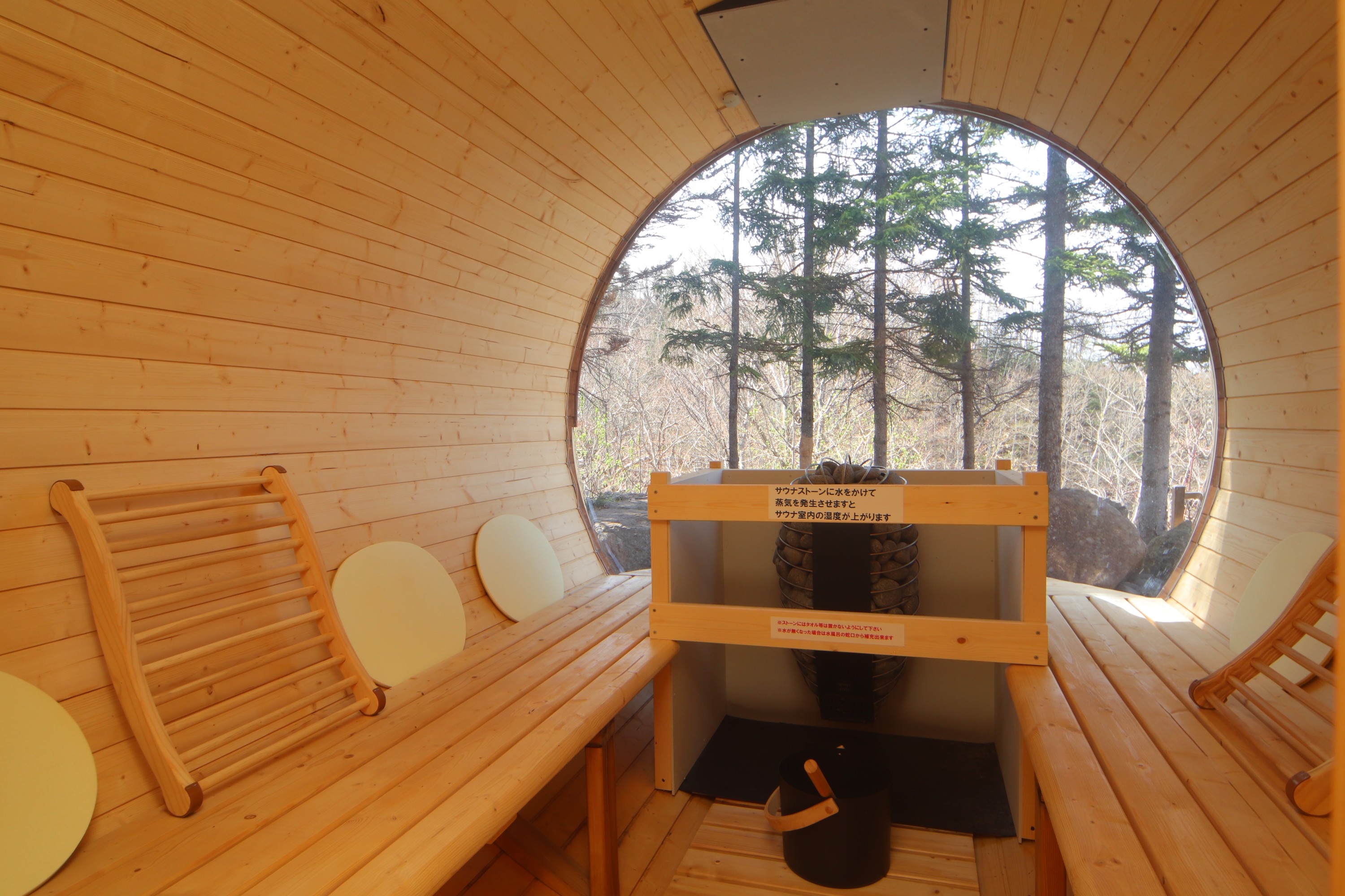 バレルサウナ内部イメージ