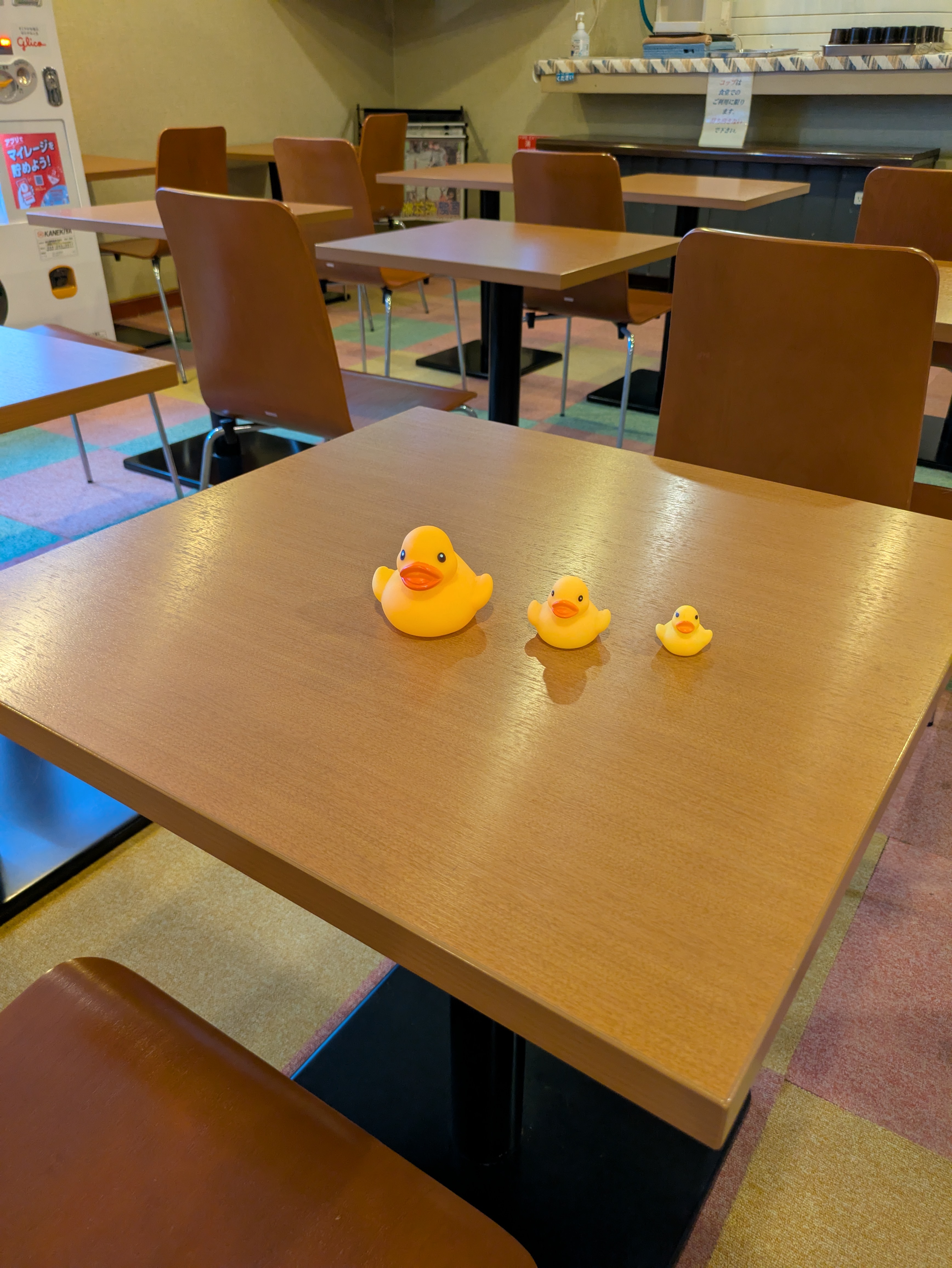 カプセル食堂ひよこ