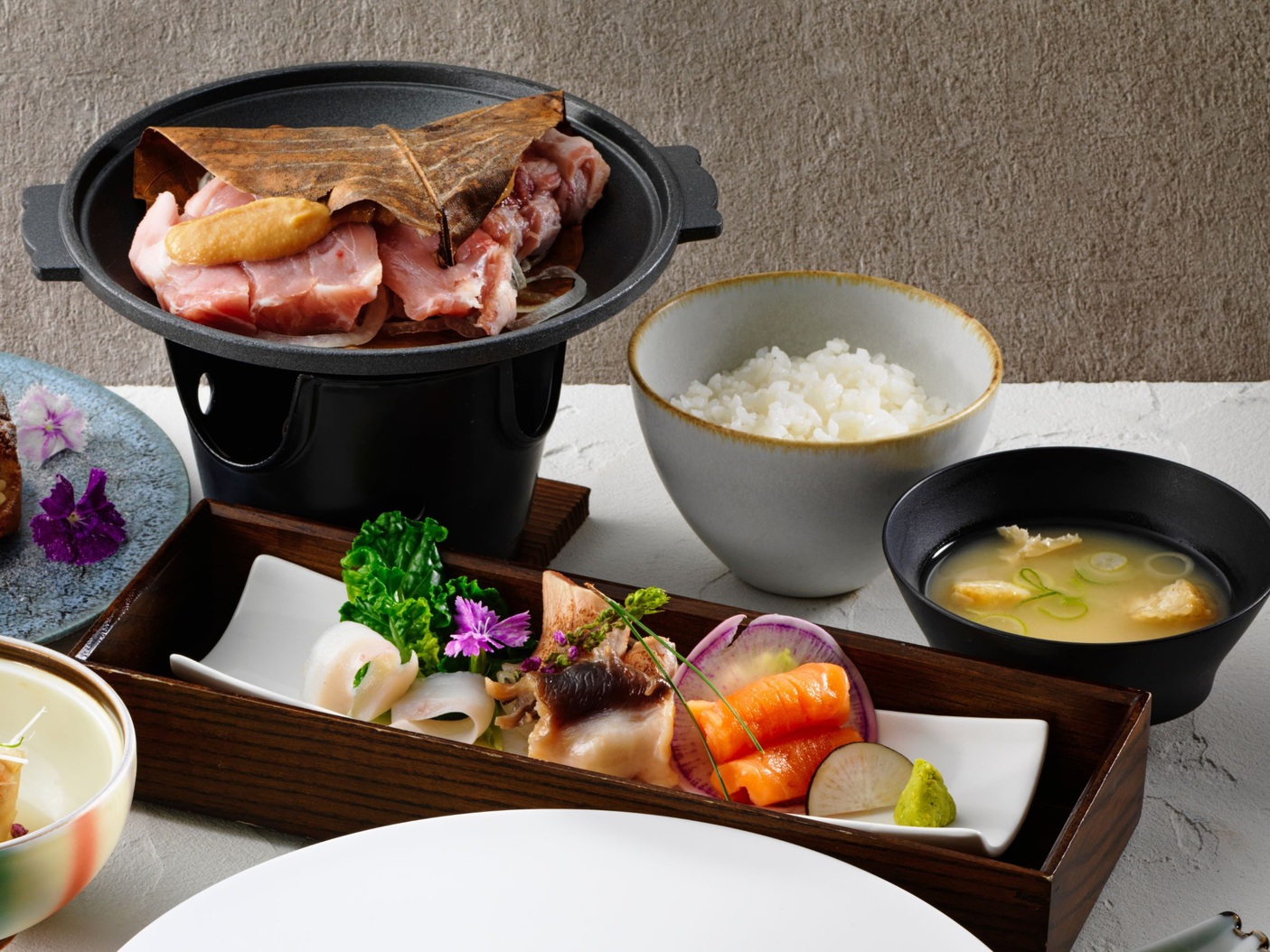 【3名様以上】今だけ２食でお得に宿泊♪露天風呂満喫！！１泊２食付きプラン　※和室・和洋室限定