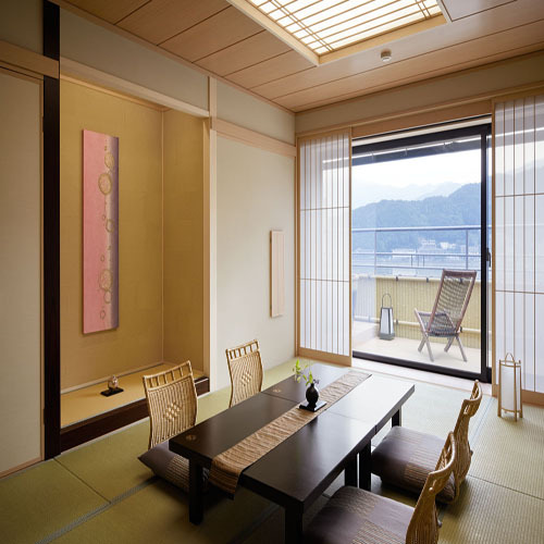 客房本間示例 [溫泉◆帶露天浴池的客房] 日式房間 12張榻榻米可以俯瞰河口湖