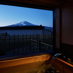 【露天風呂+展望風呂付】富士山を望む和室12.5畳　展望風呂