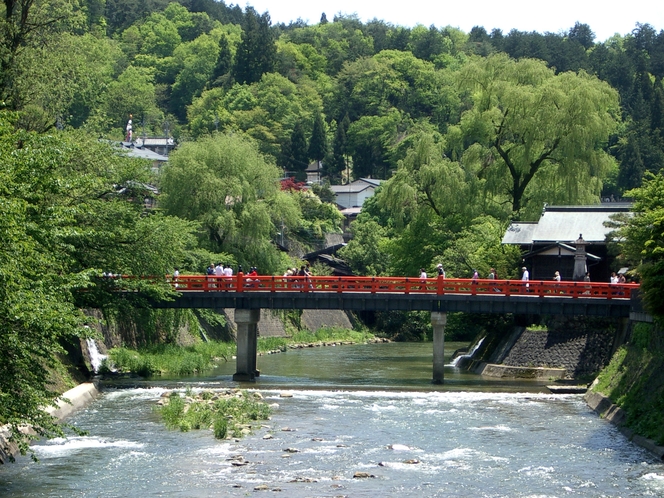 中橋