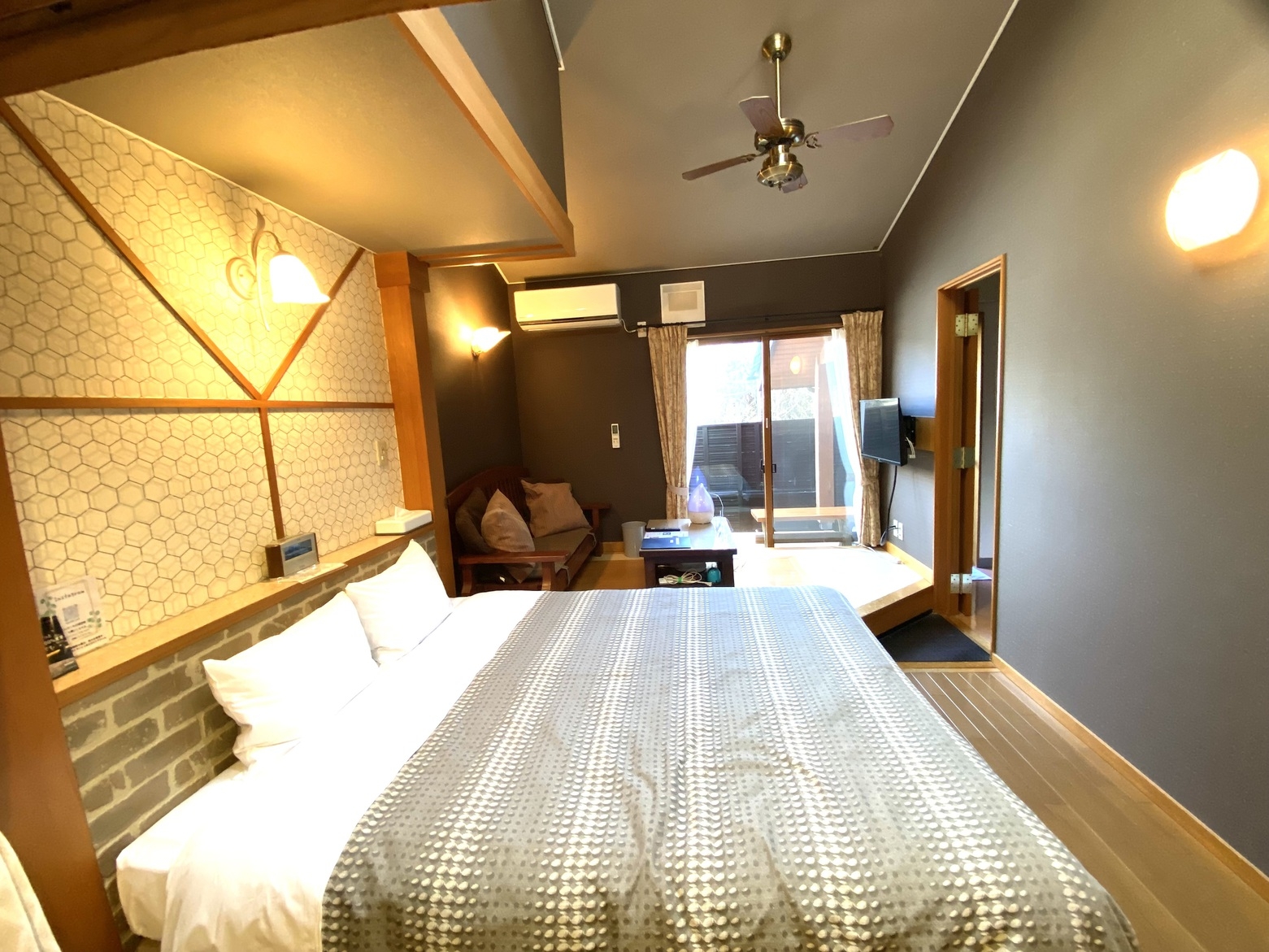 【事前決済専用平日限定1人旅キャンセル不可】お部屋でフルコース♪客室露天風呂とミストサウナ付潤う☆