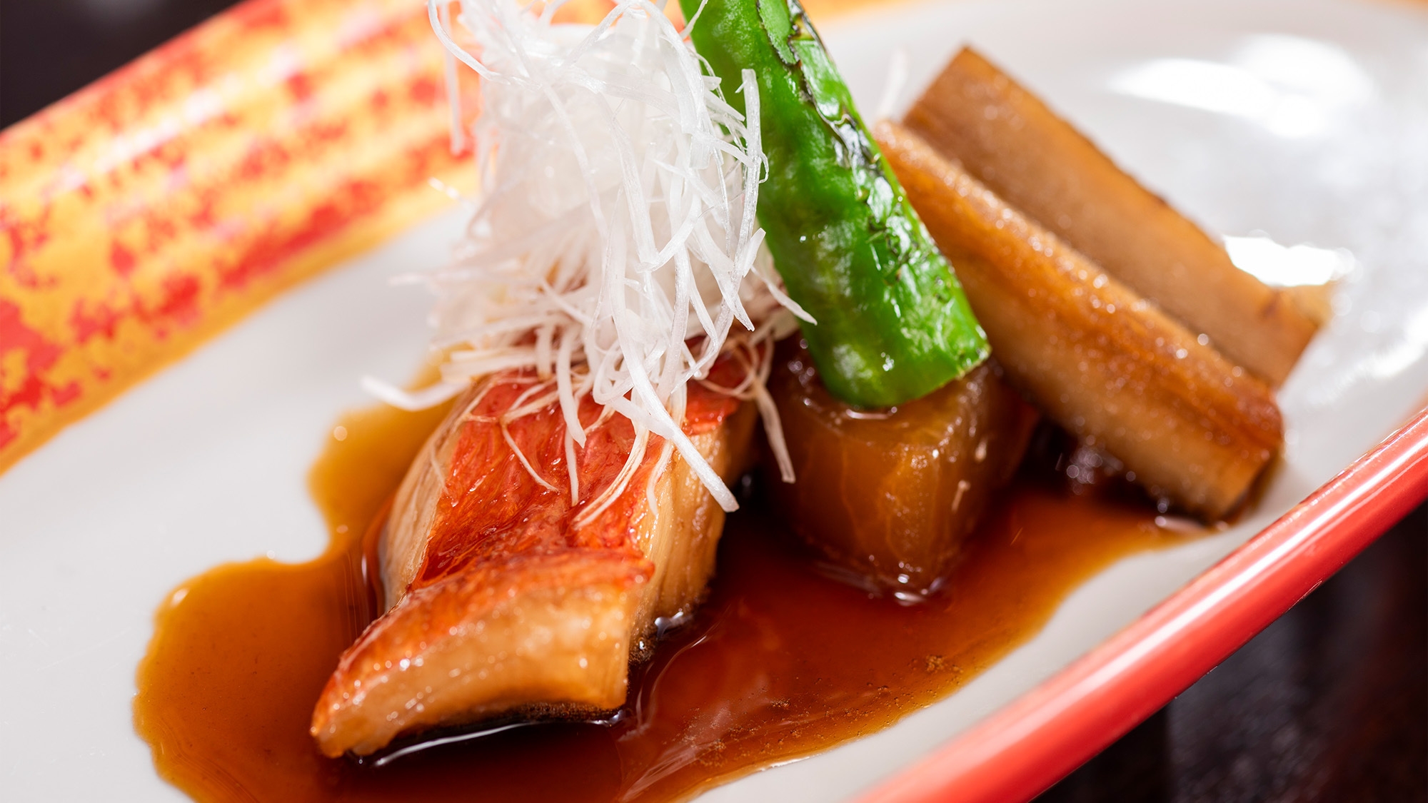 【天遊磯会席『銀朱-ぎんしゅ』】伊勢エビ＆アワビ入海鮮宝楽焼と和牛のしゃぶしゃぶ