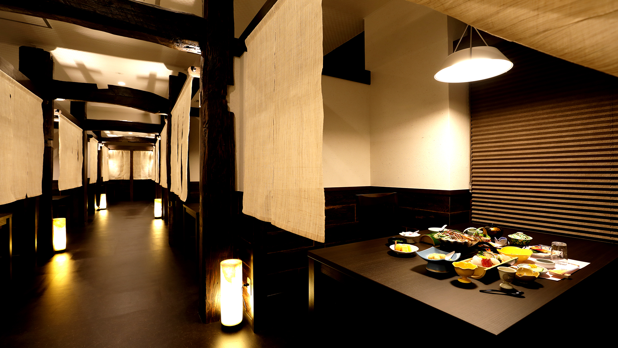 個室食事処「水鏡」