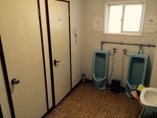 宿内・男性用トイレ