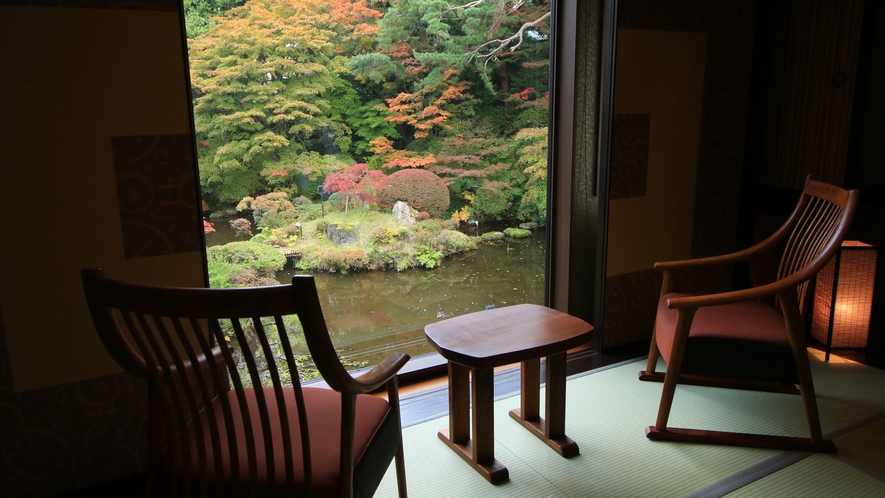 ■【客室】スタンダード 庭園に面した和室からは四季折々の景観を楽しむことができます