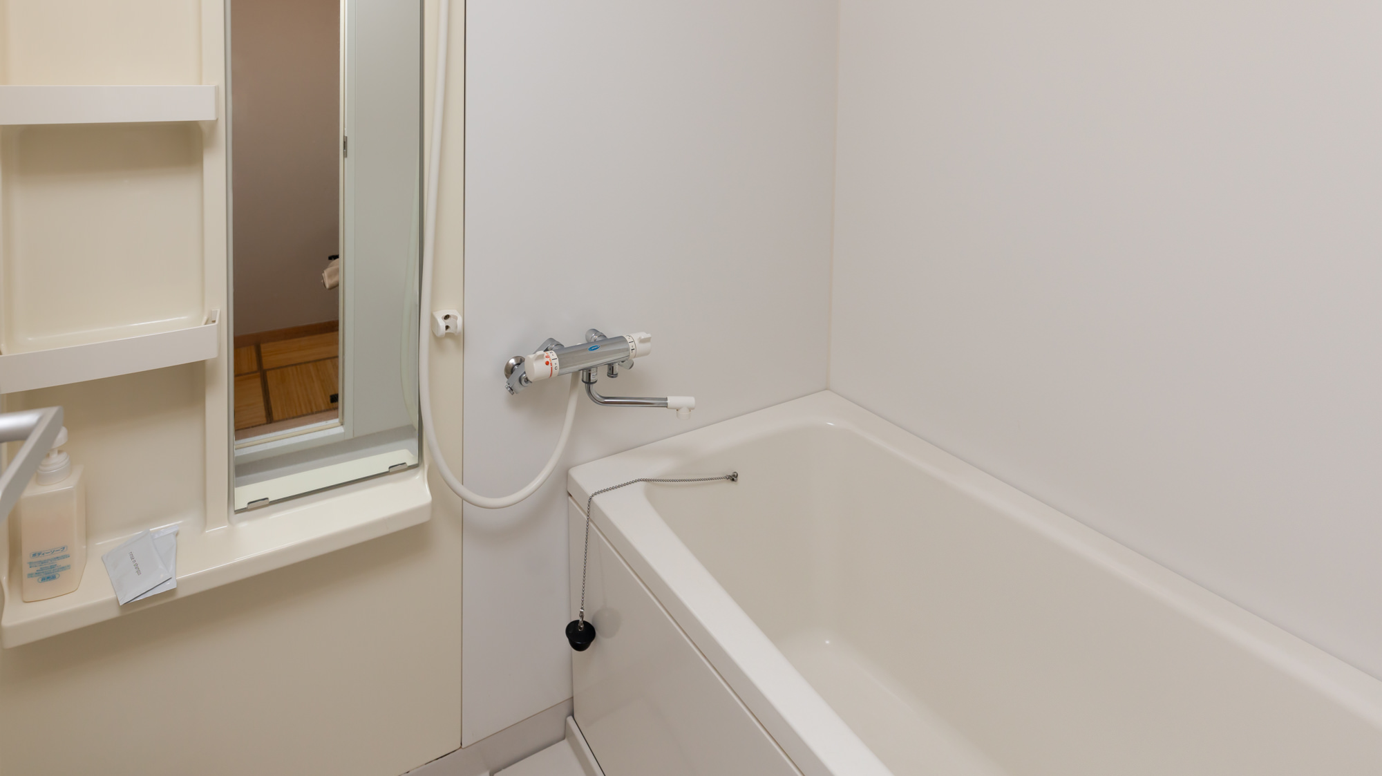 【禁煙】東館　庭園眺望　和室10畳　バス・トイレ・洗面付