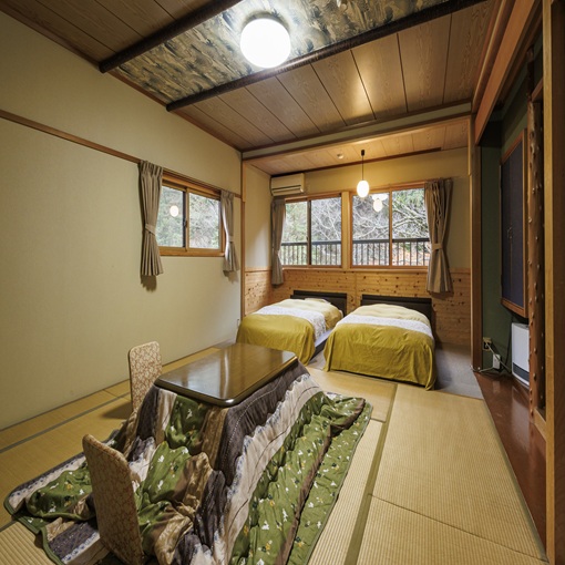 和モダン１４畳客室一例　秋～冬