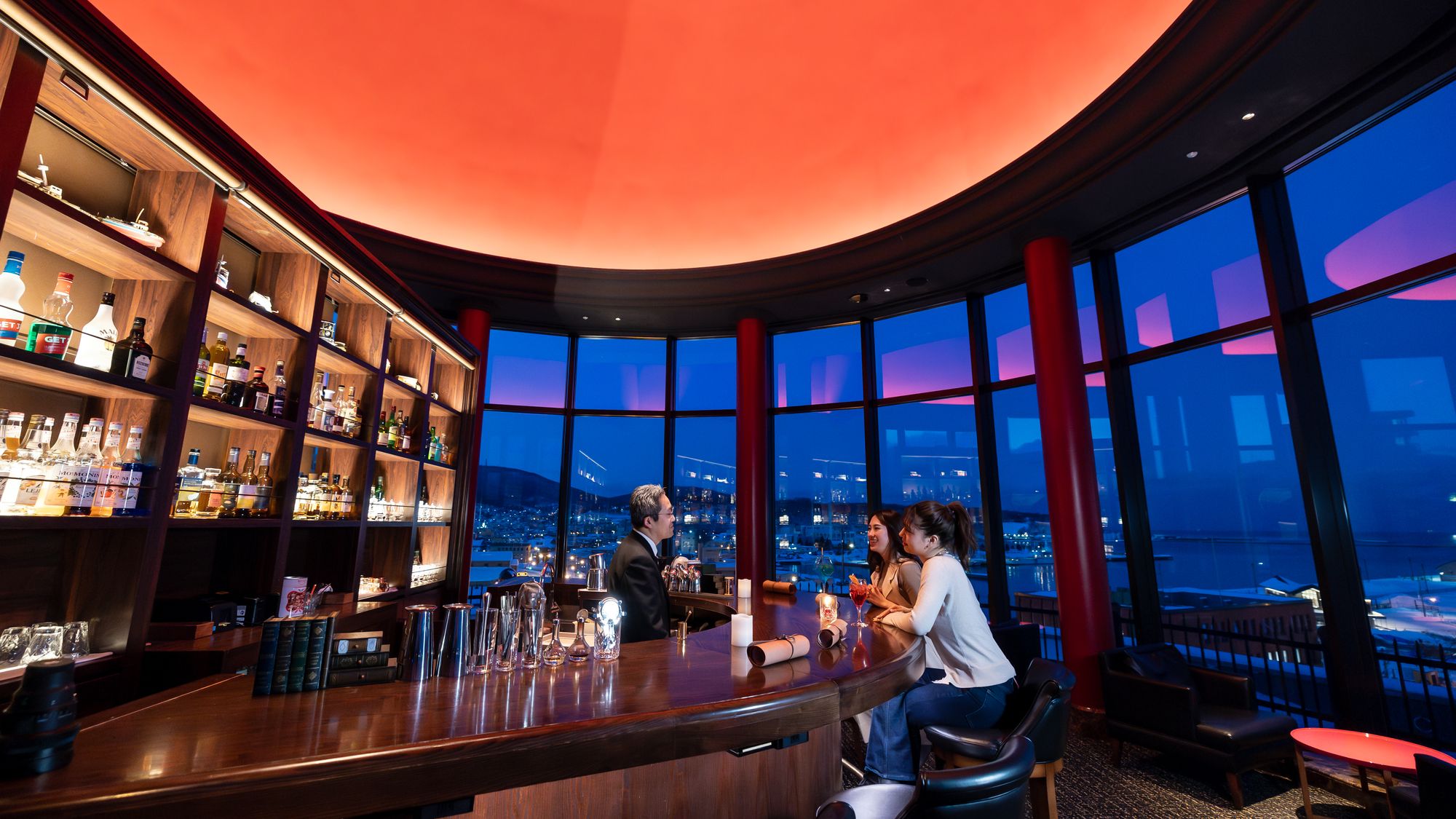 最上階展望ラウンジ&rdquo;BAR DuomoRosso&rdquo;