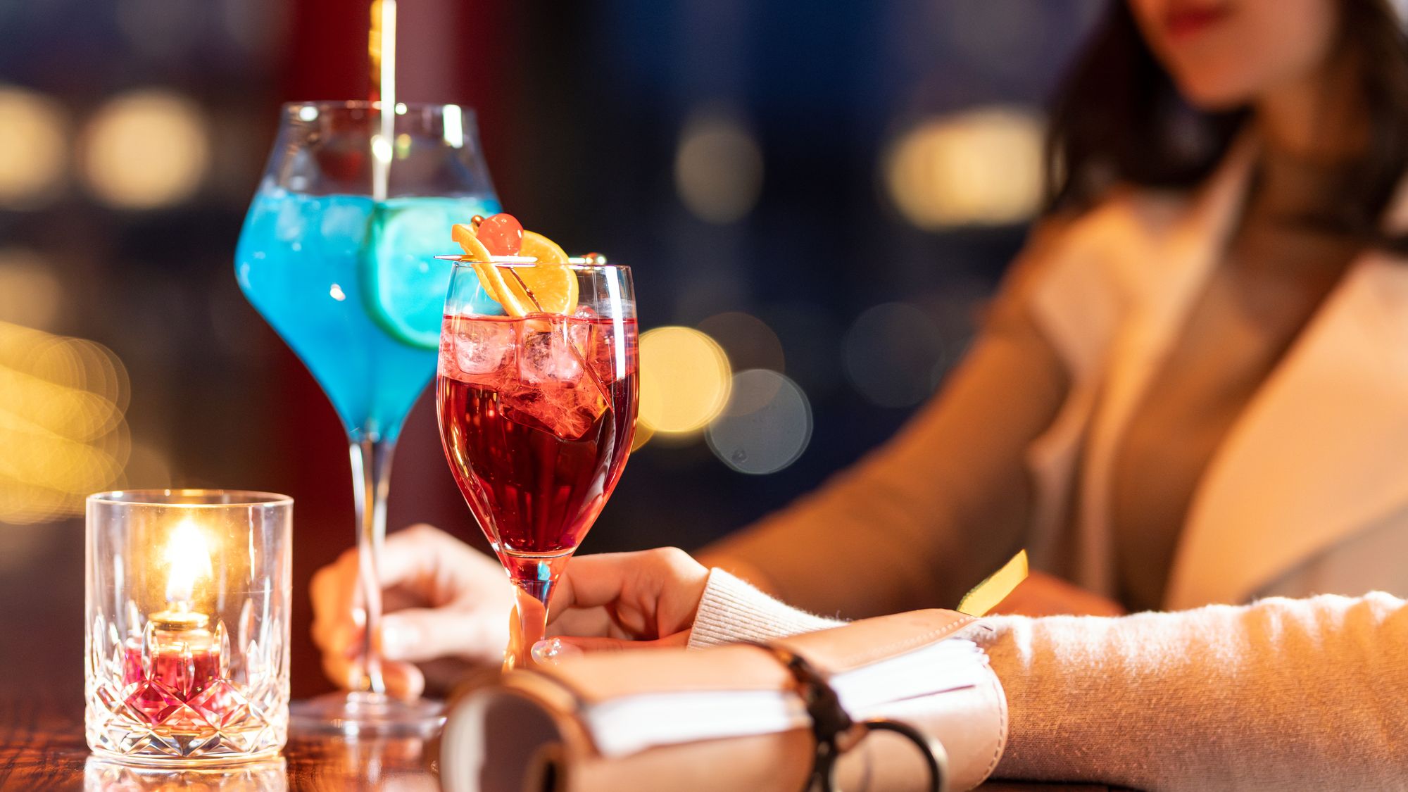 最上階展望ラウンジ&rdquo;BAR DuomoRosso&rdquo;～ホテル厳選のドリンクメニュー