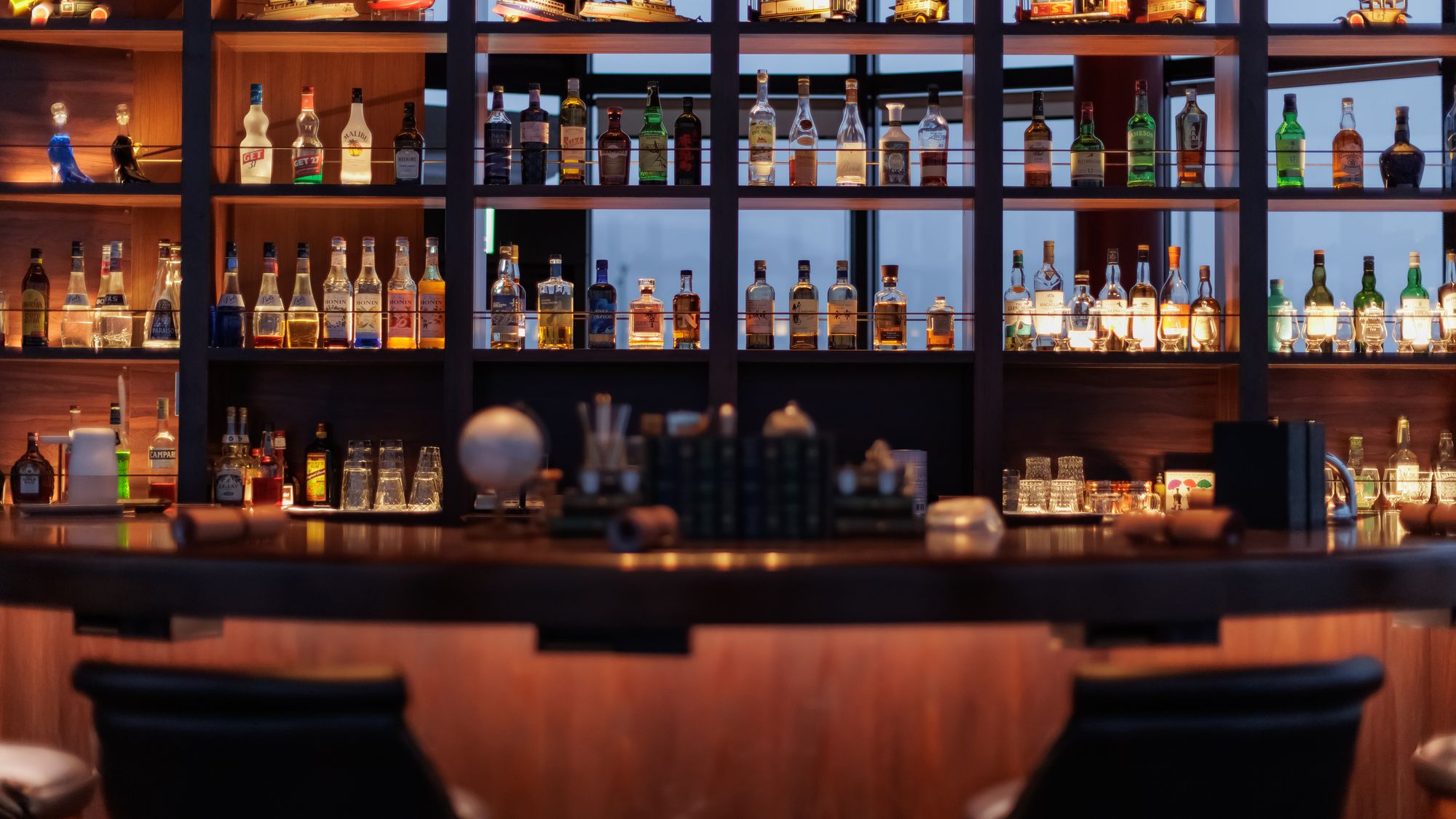 最上階展望ラウンジ&rdquo;BAR DuomoRosso&rdquo;