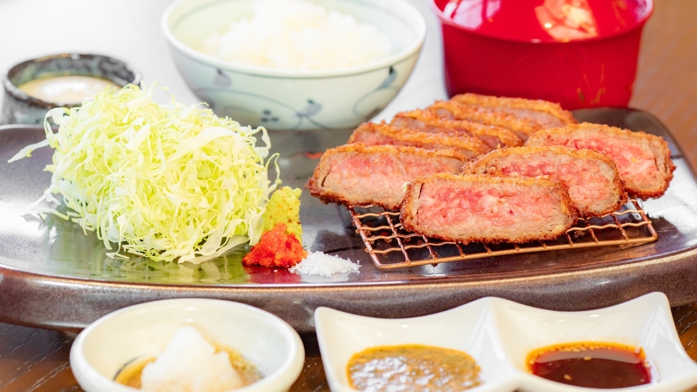 【日帰り】牛かつ定食＆温泉三昧　〜個室でゆったり寛ぐ、大人の休日プラン〜　【11時〜14時】