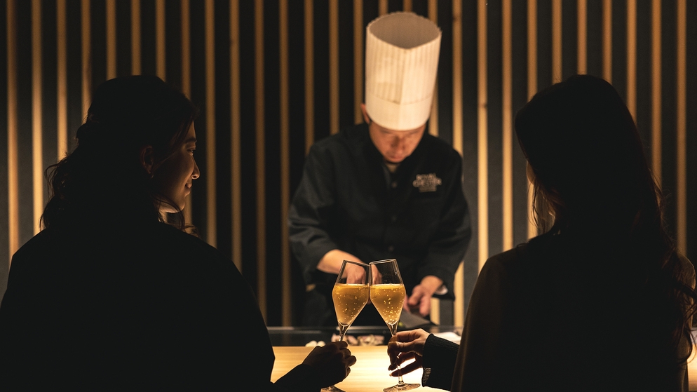 【Premiumコース◆2食】＜メイン2種+夕食フリードリンク＞長崎の美食×ドリンクとの調和を楽しむ
