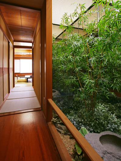 【華葉亭】緑のある風景に心が和む。日本の原風景やふるさとの懐かしさを感じる滞在をお愉しみください。