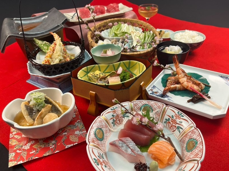 ★タイムセール★土曜日も平日料金【お花見プラン】☆貸切風呂割引特典付！春会席満喫プラン♪
