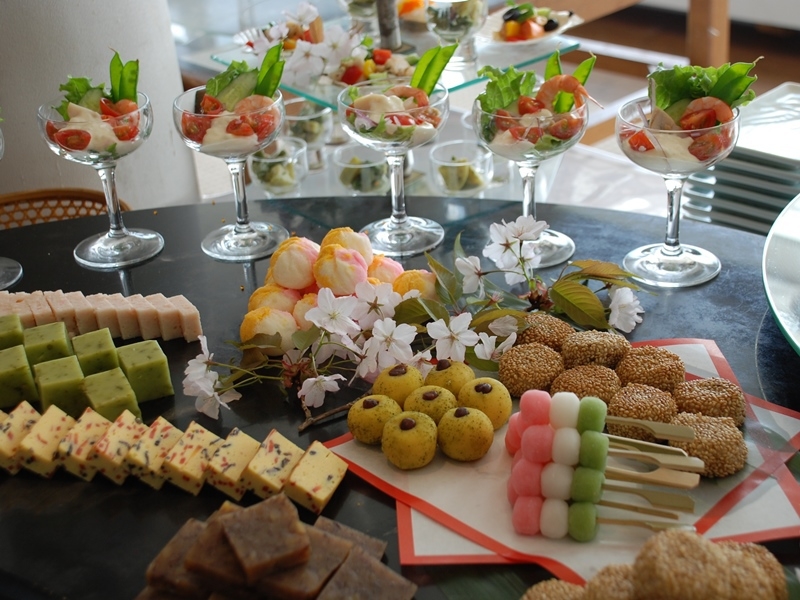 日帰り昼食【4月4日・5日限定】桜と海を眺めながら♪お花見ランチバイキング♪