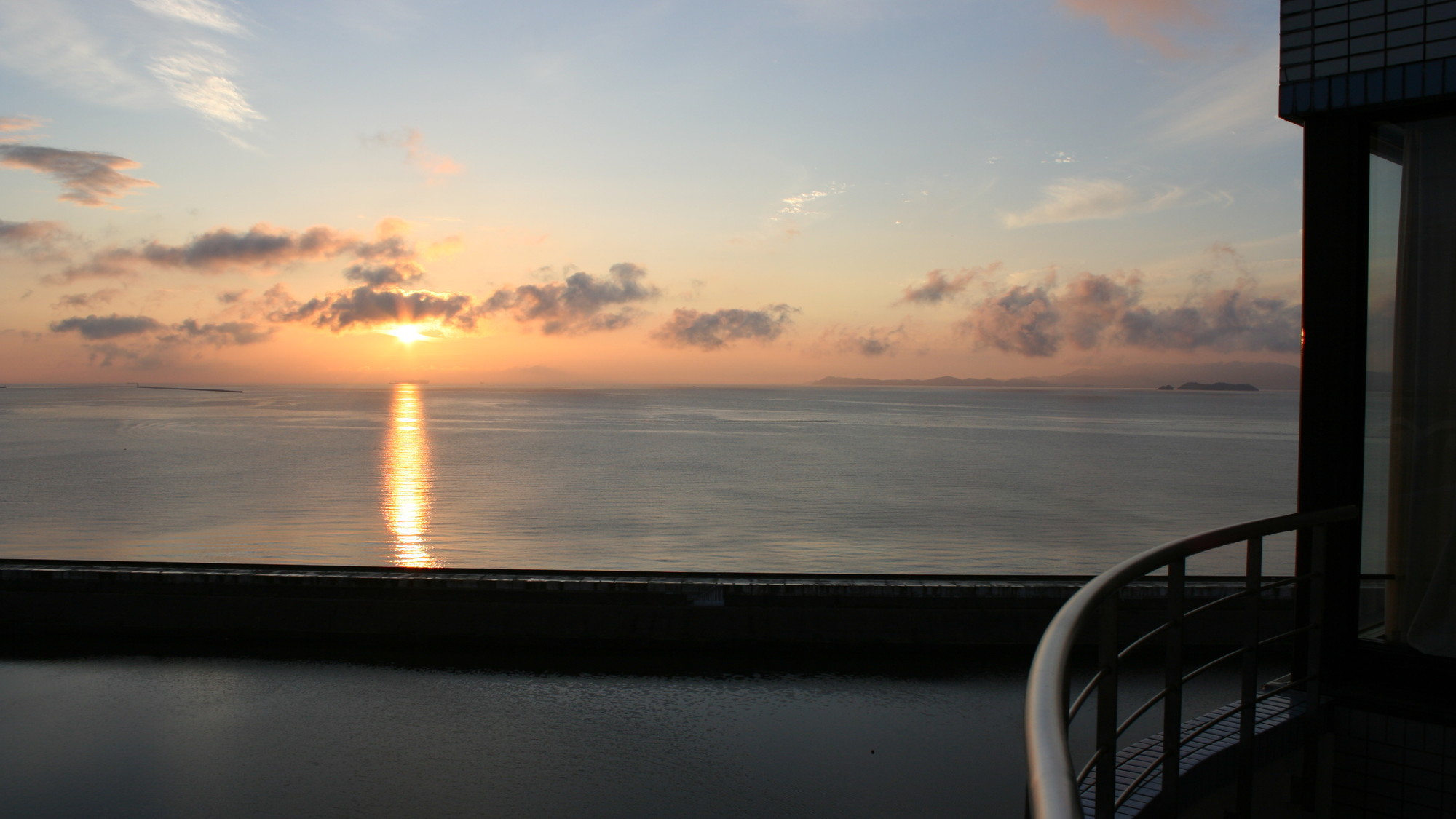 客室からの夕日