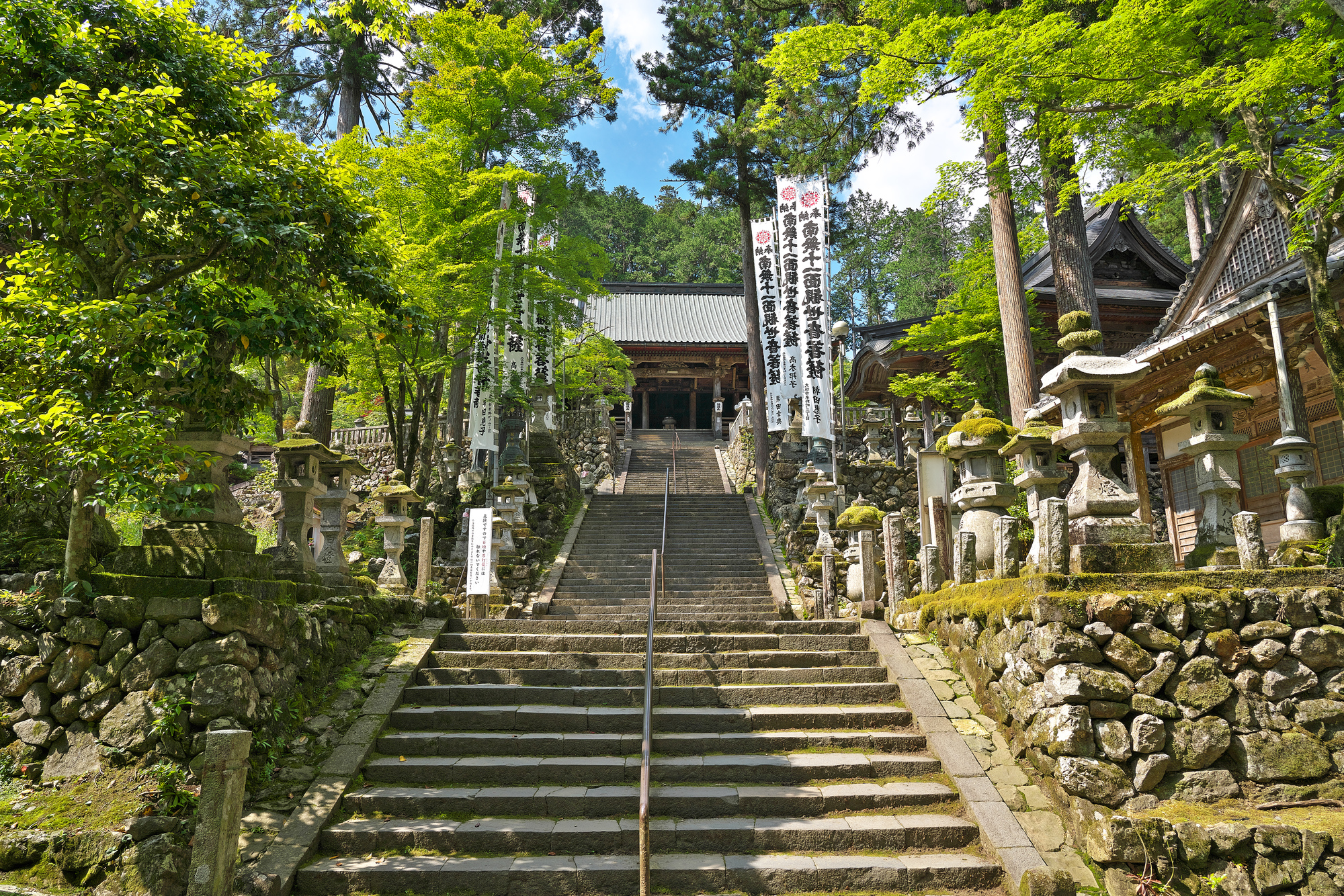 【華厳寺 本堂】 岐阜県揖斐郡揖斐川町谷汲徳積☆