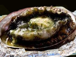大好評　プリプリアワビの昆布〆ホイル焼地魚舟盛り付き♪ 磯の香プラン
