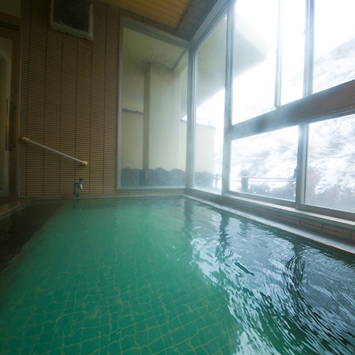 【素泊り】湯に癒され、酒にほどける｜日本三大薬湯・松之山温泉で大人リトリート【食事なし】