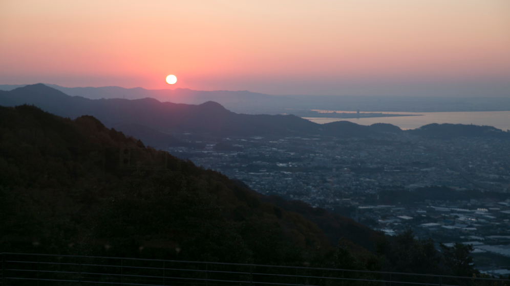 【リーズナブル】室数限定☆夜景と自然に囲まれた天空の館で過ごす夜☆