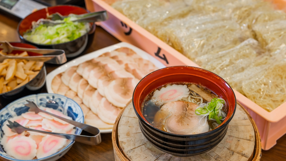 【夕食ビュッフェ★スペシャル】GW限定♪みんなで乾杯！夕食ドリンクインクルーシブ付＜5/2〜5/4＞