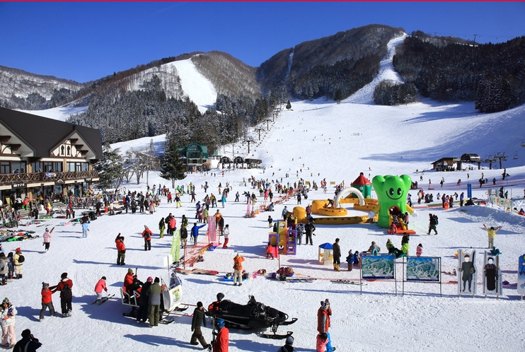 野沢温泉スキー場　車で30分です。