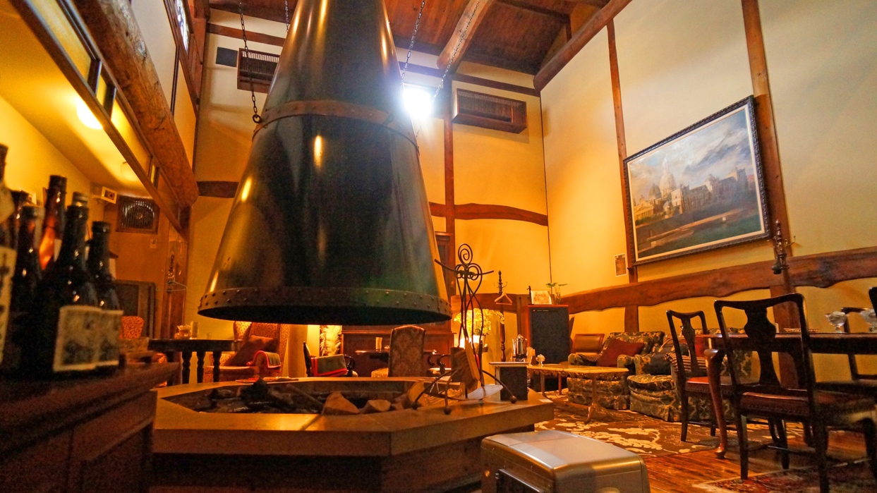 【朝はゆっくりしたい方へ】国産和牛メインのスタンダード創作料理「美味礼賛」（一泊夕食）