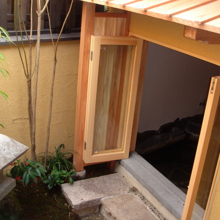 부드러운 목욕 개폐