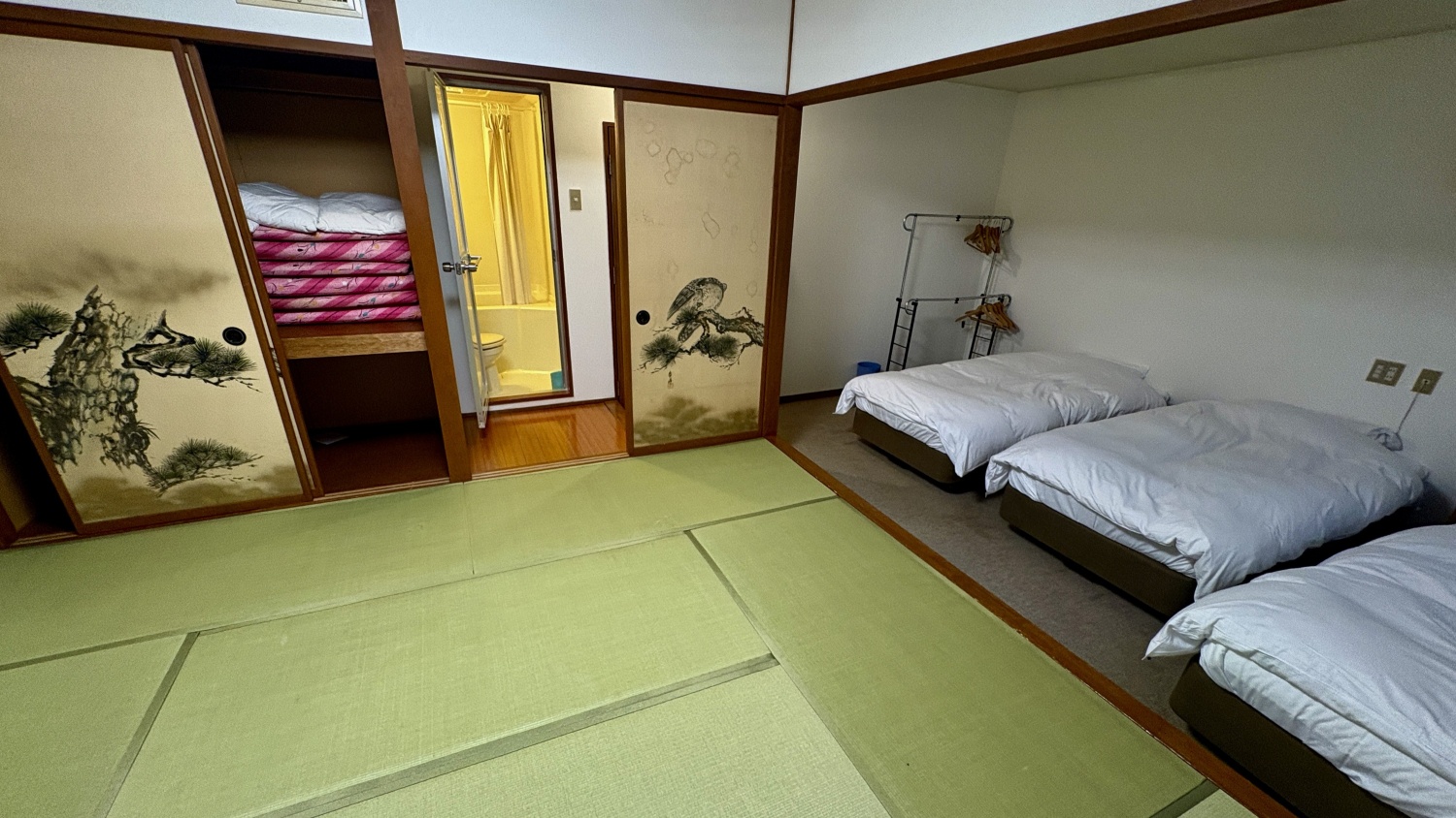 和洋室（4-6名）＜バストイレ付＞禁煙