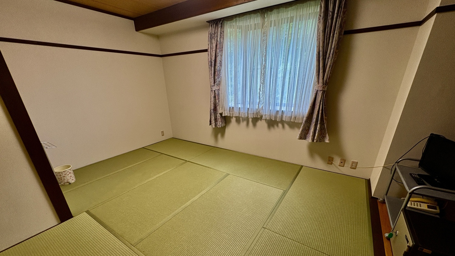 和室（2-4名）＜バストイレ付＞禁煙