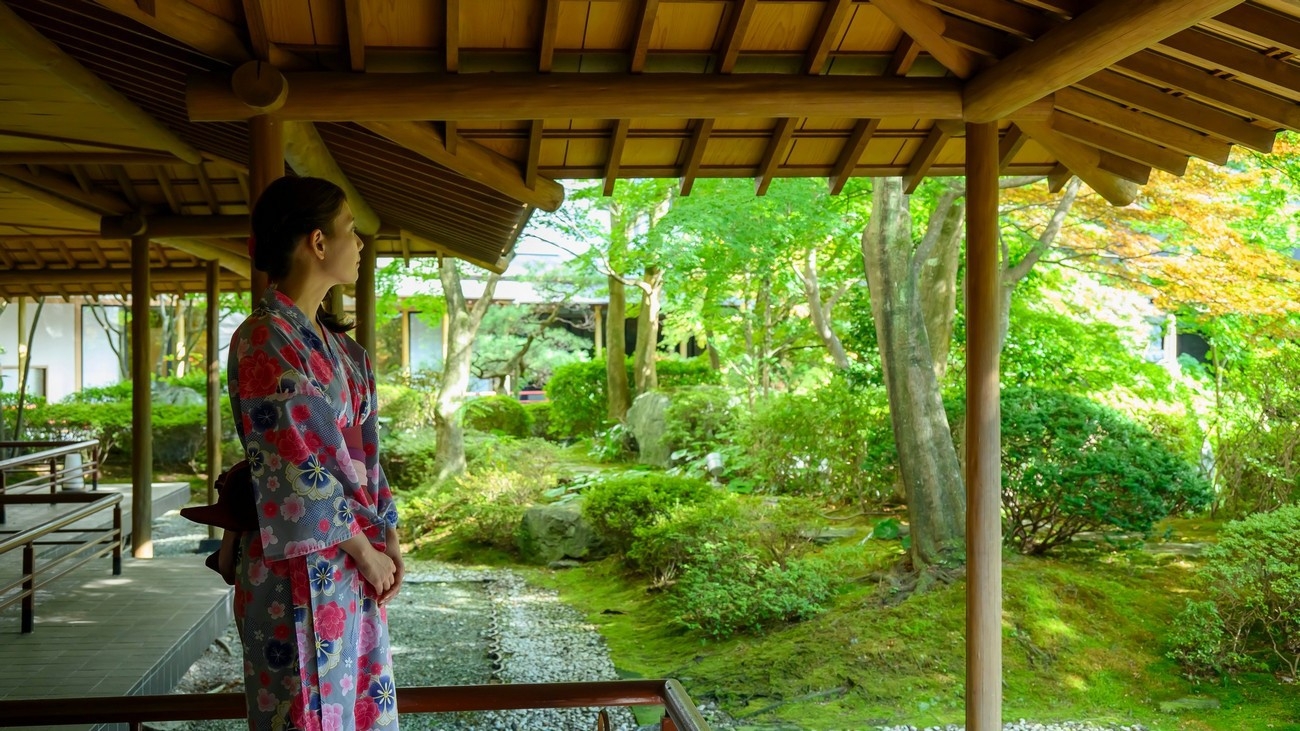 【GW直前特価】ピークを避けてお得な鬼怒川旅〇新緑煌めく渓谷散策＆温泉で気分リフレッシュ