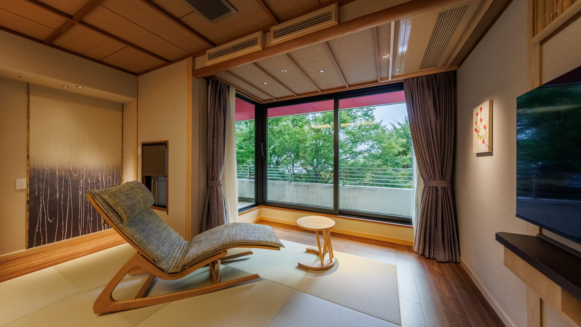 【静龍フロア｜キングベッドルーム】洗練された和モダンデザインの和モダン客室です。