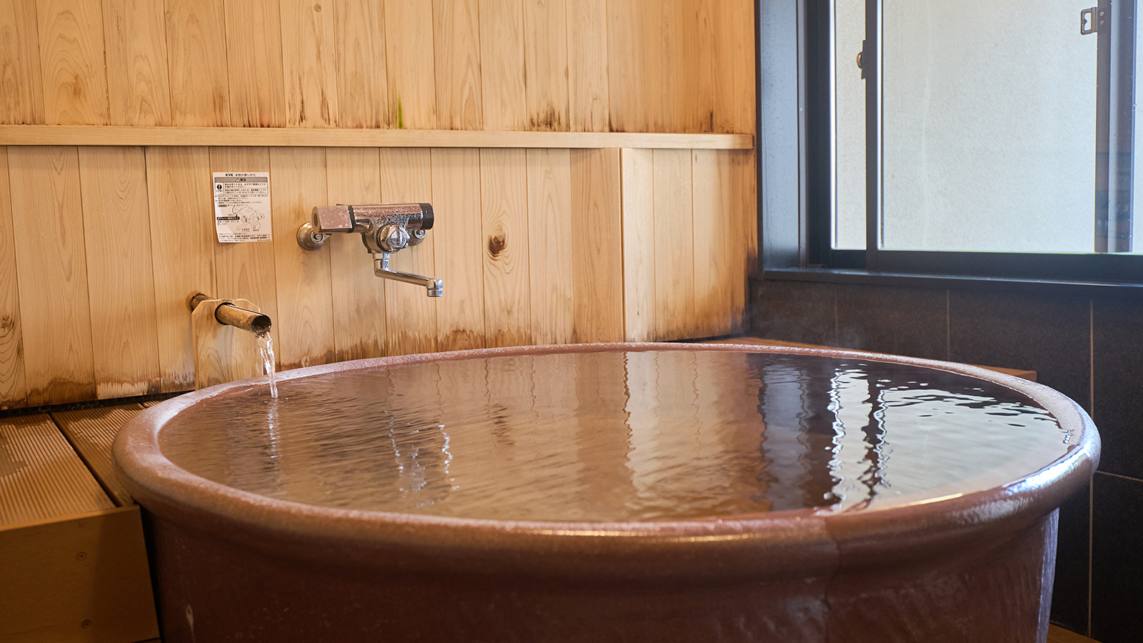 【和室】10畳＋8畳　内湯＋露天風呂付・離れ