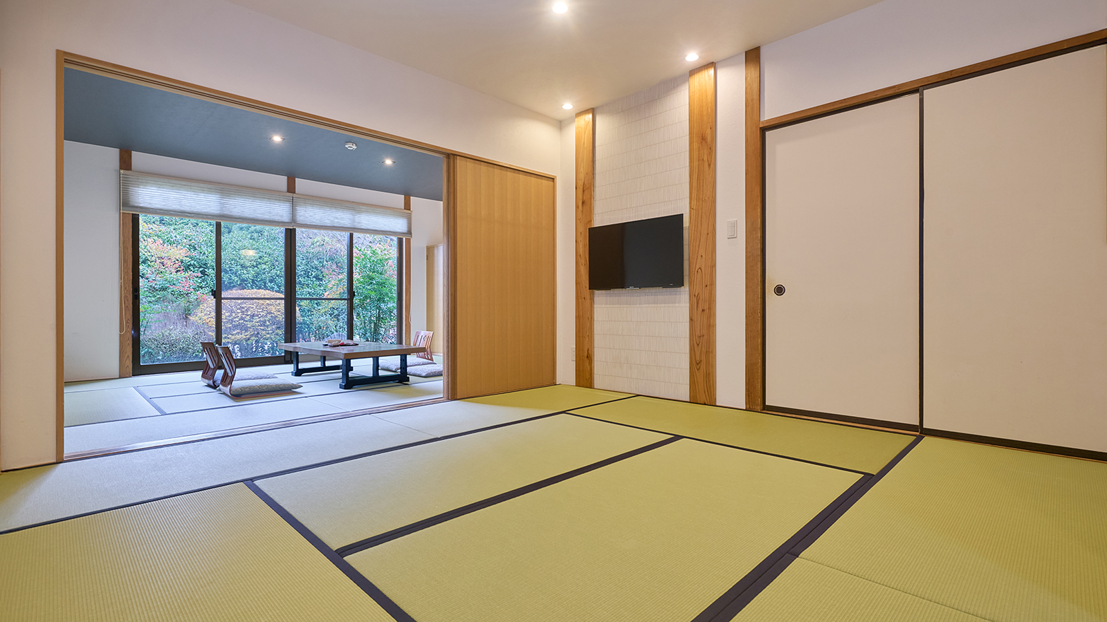 【和室】10畳＋8畳　内湯＋露天風呂付・離れ